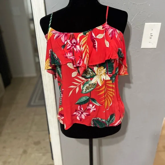 Old Navy top size XS - Picture 2 of 2